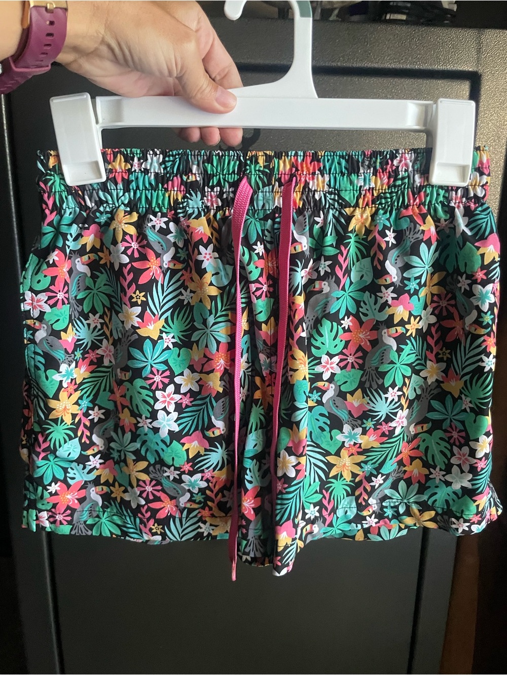 chubbies Men’s Tropical Floral Swim Trunks - Black/Multi 4”